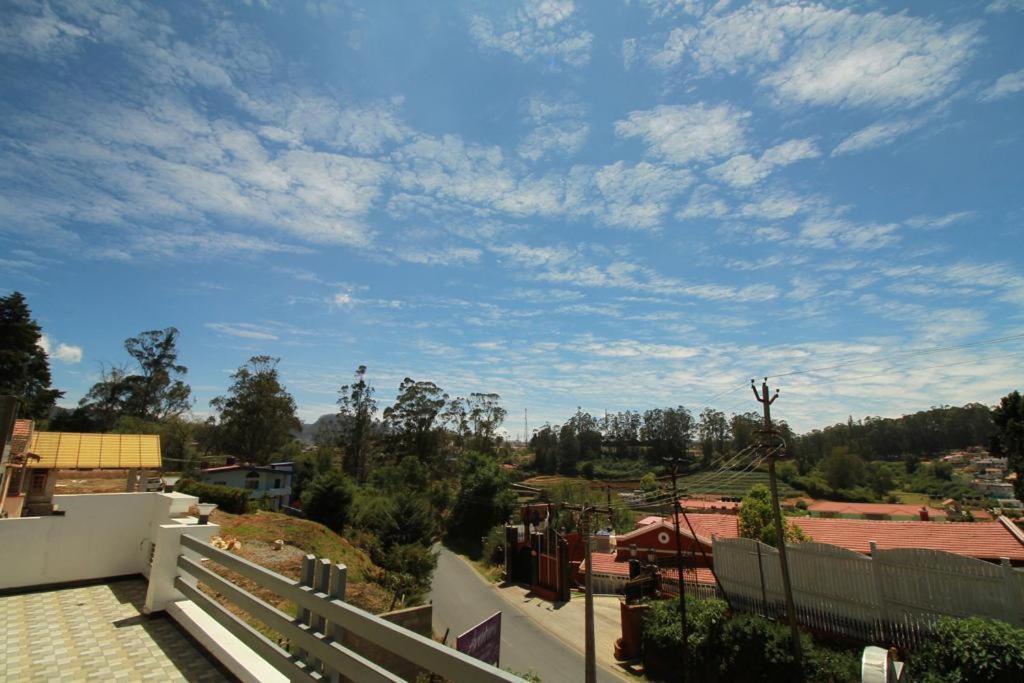 Pinehill Suits Ooty Luaran gambar