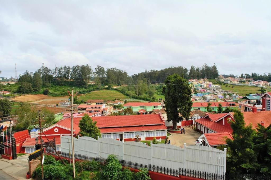 Pinehill Suits Ooty Luaran gambar